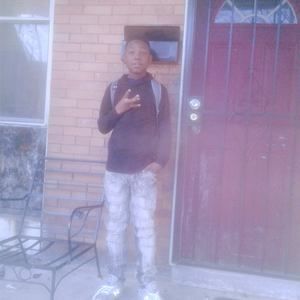 Meet your Posher, Evay